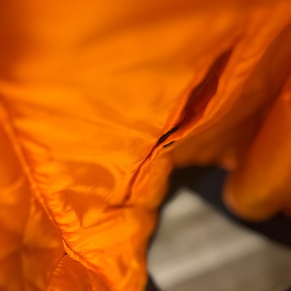 Rare "Titanic" movie bomber jacket.  Makes a nice warm winter season coat. - Picture 11 of 11